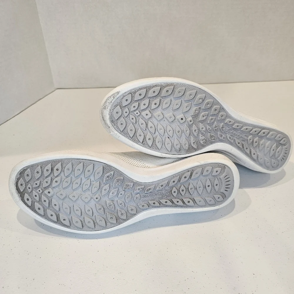 Skechers Newbury Shoe Women's Size 11 White